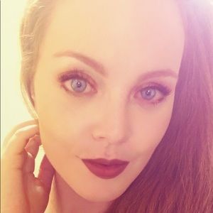 Meet your Posher, Kara